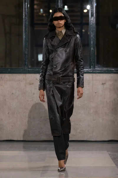 Look 43